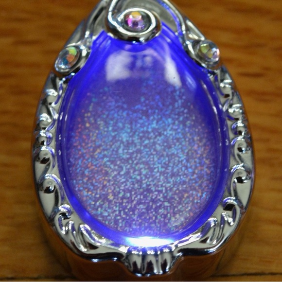 Disney Jr. Sofia the First Chutes & Ladders, figures, necklace - Picture 3 of 11